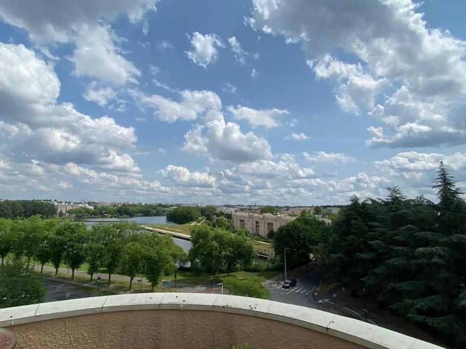 Belle Vue De Lognes- 15min Disney/ 5min Gare / Parking Gratuit *