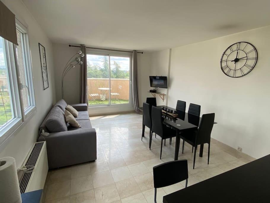 Belle Vue De Lognes- 15min Disney/ 5min Gare / Parking Gratuit Apartment
